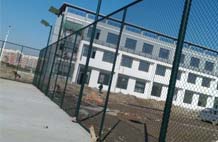 亞強體育施工案例:球場(chǎng)圍網(wǎng)（YQ-009）,